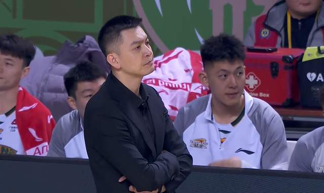 华体会-央视不播！今晚7:35，辽篮力拼黑马，杨鸣恐难逃连败，新援需爆发
